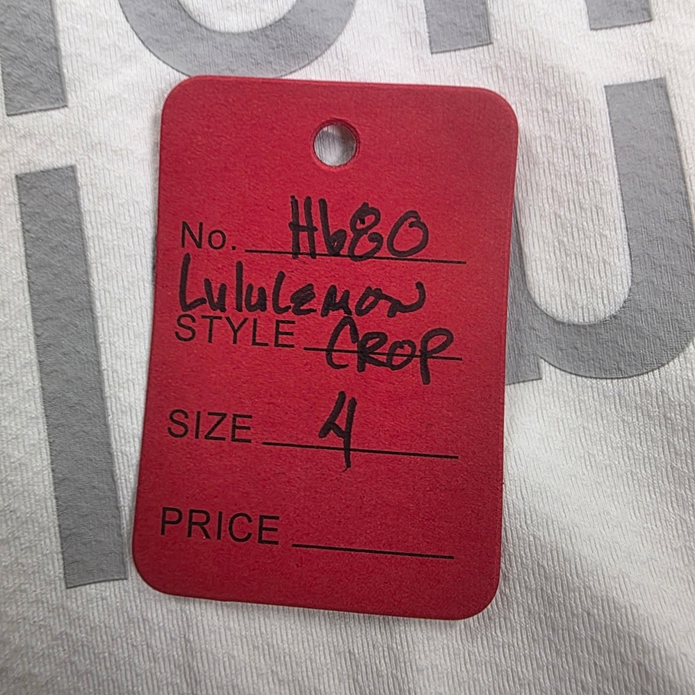 Lululemon White Muscle Love Long Sleeve Crop Top Mirrored Logo Graphic Size 4 - Picture 8 of 8